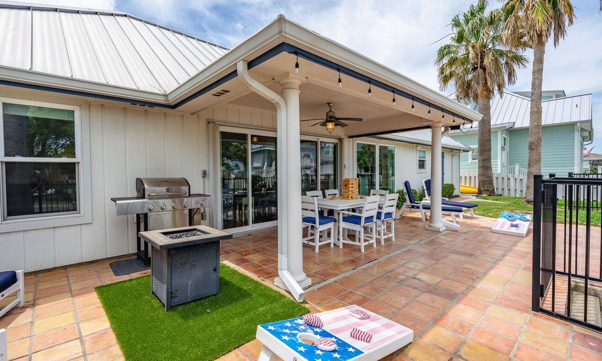 Key Allegro House | Flamingo House | Canal Front + Private Dock