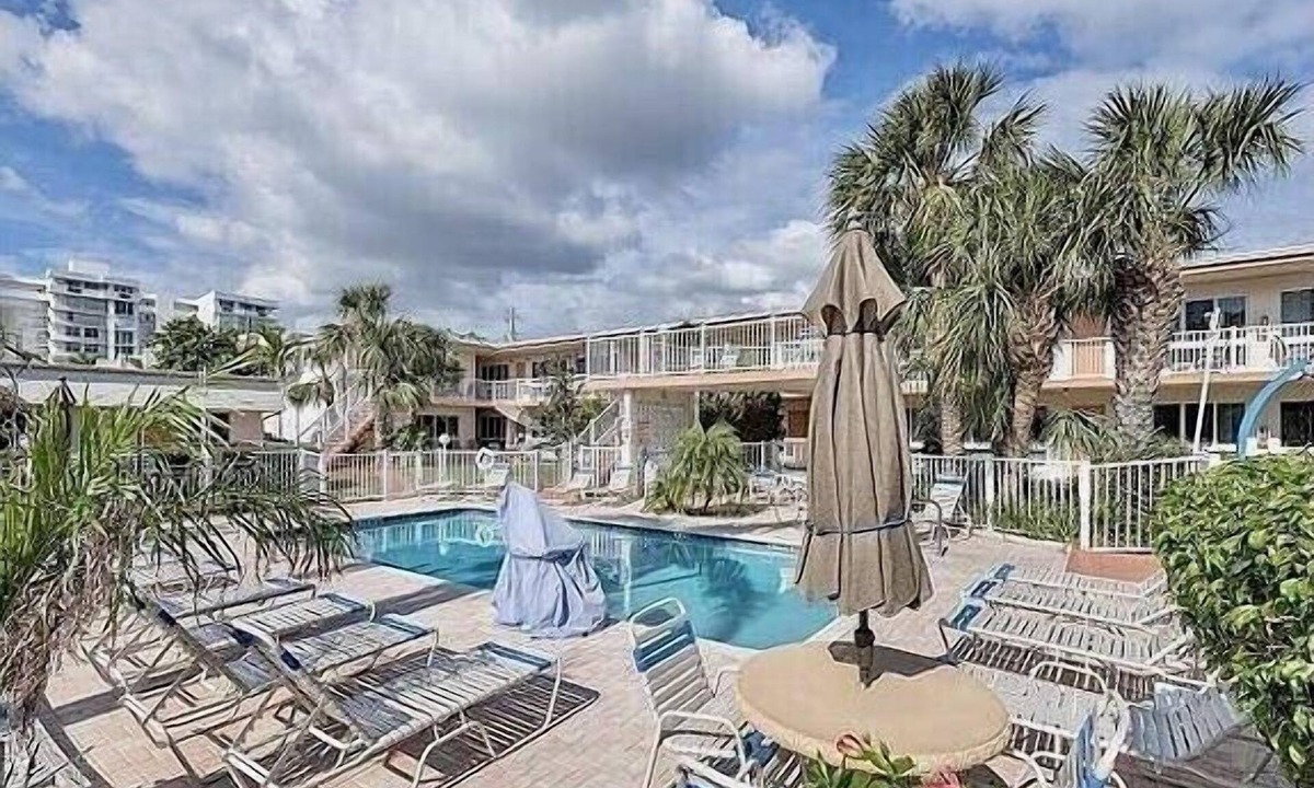 Pompano Beach Condo | Floranada Sand Dollar