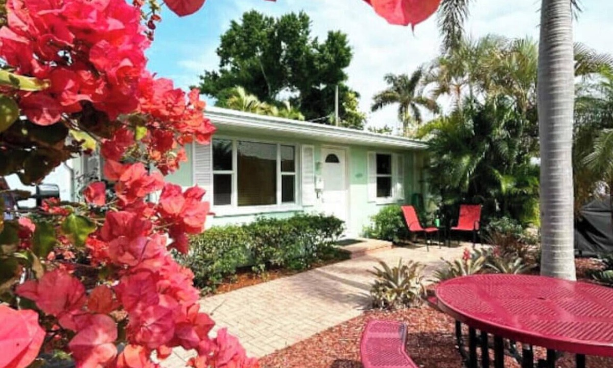 Punta Gorda Cottage | Following Sea Cottage