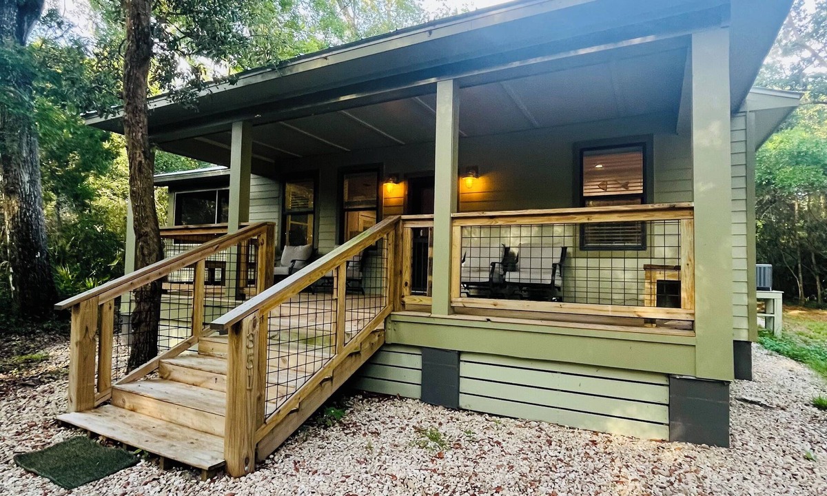 Apalachicola House | Forest View- Pet friendly! Steps to Apalachicola River