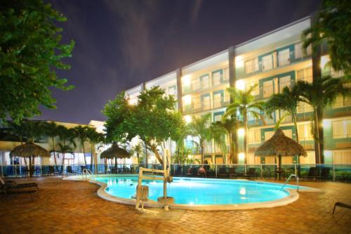 Survey Creek Hotel | Fort Lauderdale Grand Hotel