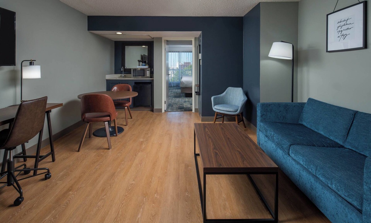 Carver City - Lincoln Gardens Hotel | Four Points by Sheraton Suites Tampa Airport Westshore