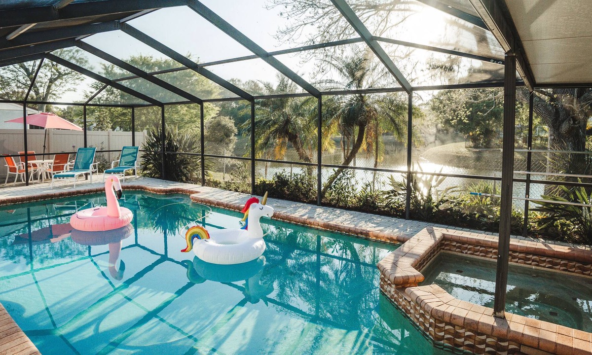 Ozona House | FREE Pool Heating! Pet-Friendly!!!SPECIAL PRICING 04/13-04/30 ONLY!!!