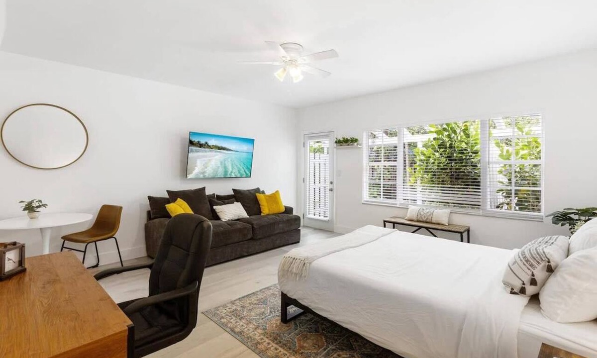 Victoria Park Condo | Fresh Cozy Studio – Victoria Park Near Beach