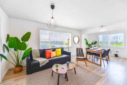 North Bay Village Apartment | Front Bay & Unique Stay for a Relaxing Experience
