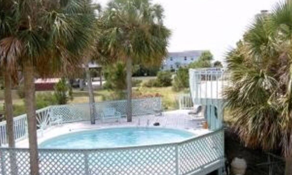 Alligator Point House | Fun Beach House With Pool