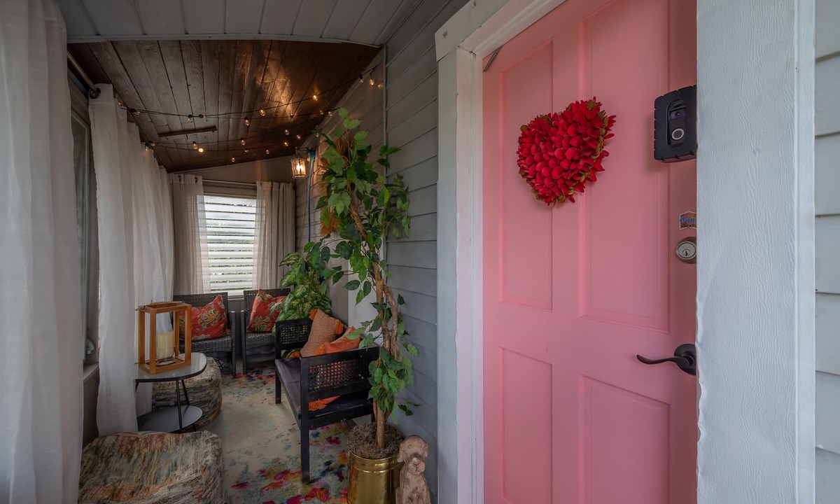 Old Seminole Heights House | Fun Maximalist home In the heart of Seminole Heights