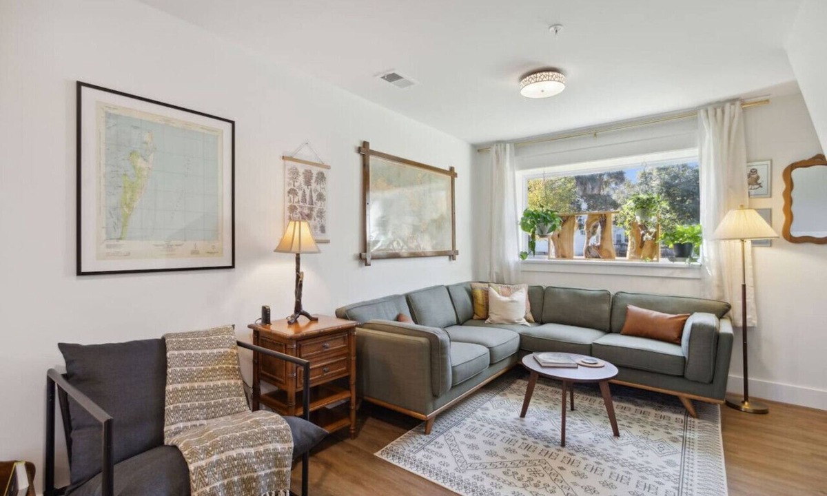St. Marys Apartment | #G 2-Story, Modern Rustic Apt in Cntrl Downtown