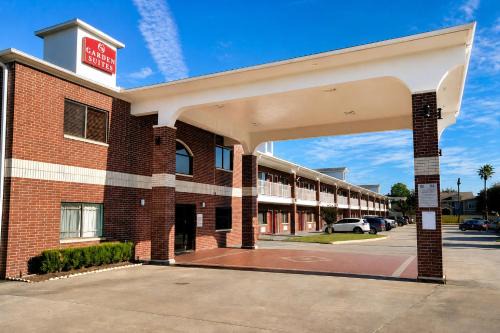 Houston Hotel | Garden Suites