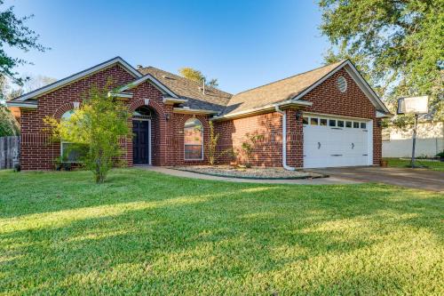 Edelweiss House | Gateway to Aggieland! College Station Family Home