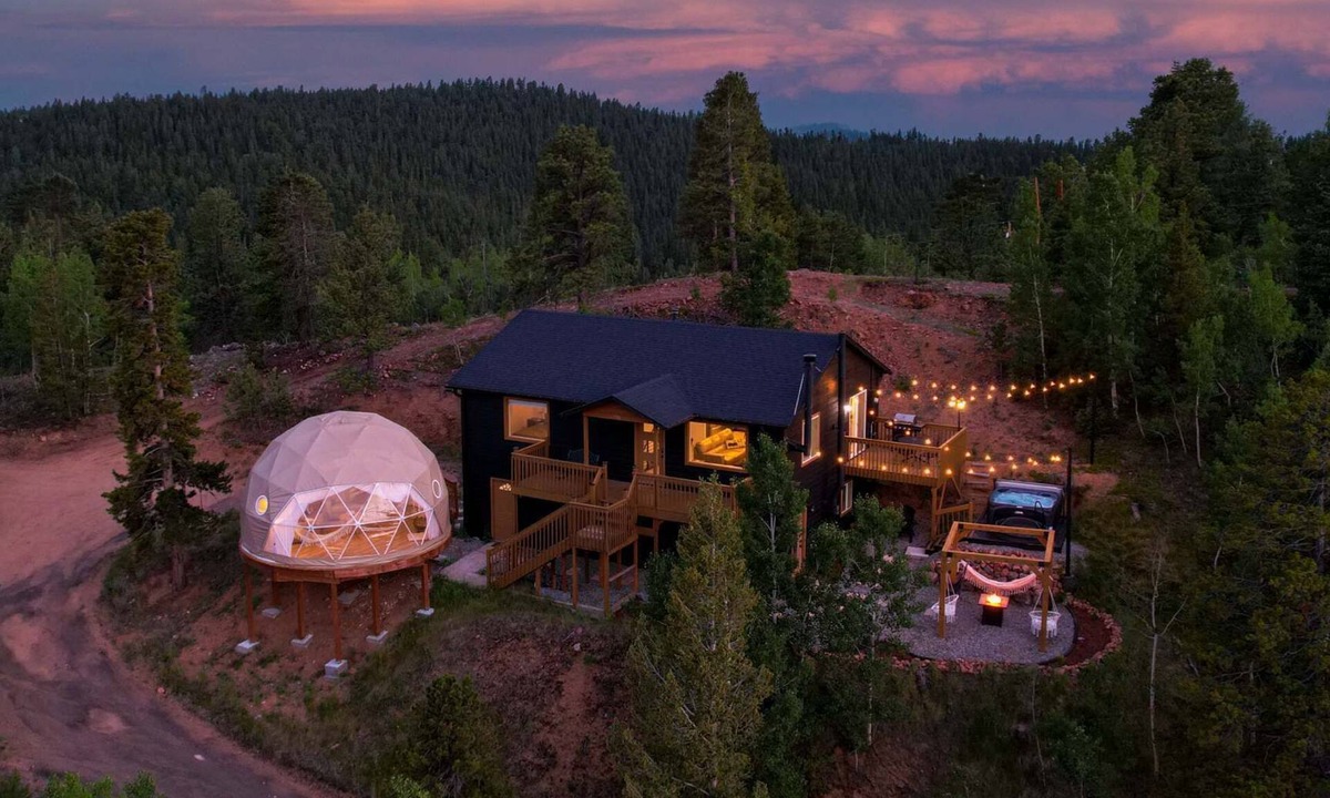Bailey House | Geo Dome Theater & Hot Tub | Panoramic Views