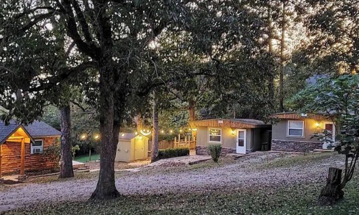 Rockaway Beach Cabin | "Get Away" Cabin at the Lake - Outdoor Campfire