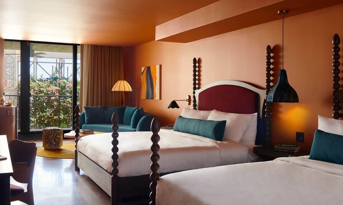 Coconut Grove Hotel | Get Ready for Blissful Getaway! 4 Relaxing Units with Rooftop Pool Access!