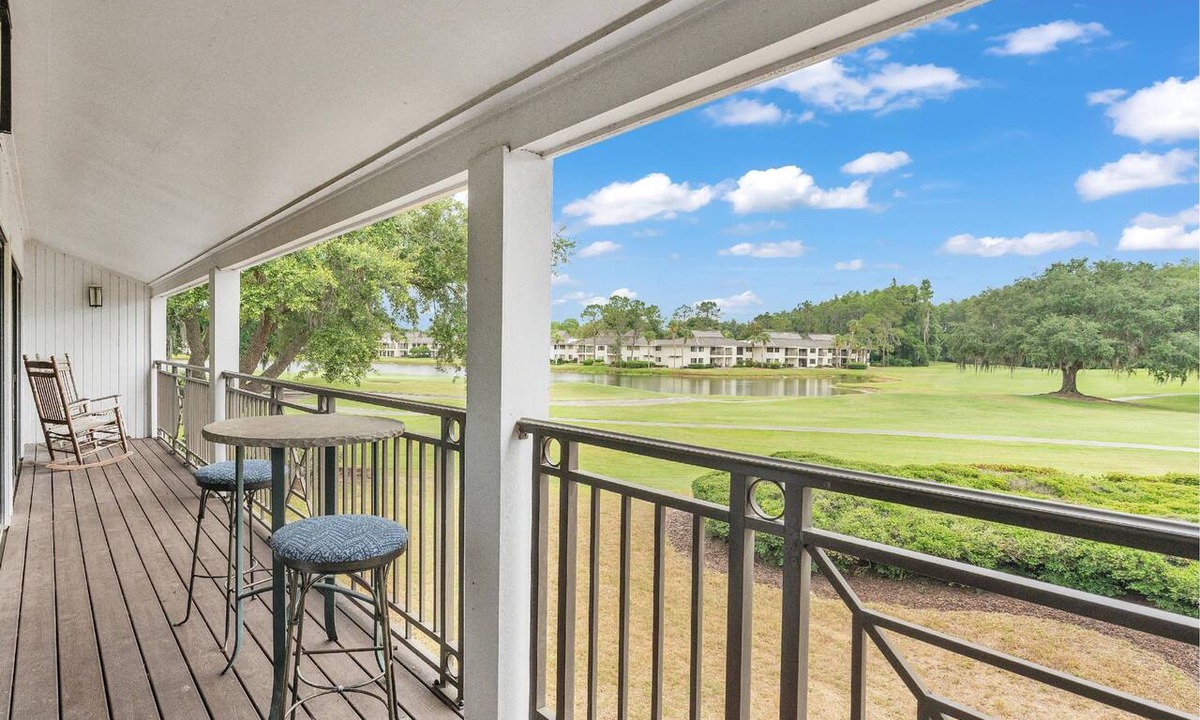 Wesley Chapel Condo | Golf Group Condo | 2 En Suites | 4 Queen Beds | Optional Saddlebrook Amenities