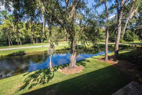 Wesley Chapel House | Golf & Tennis Community - Lakeview Oasis