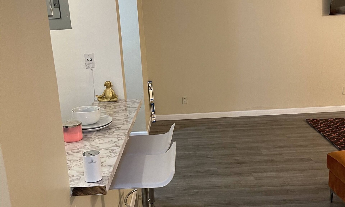 Lauderdale Lakes Condo | GORGEOUS 1/1 CONDO