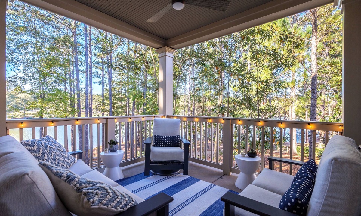 Greensboro Condo | Gorgeous Lake Front Condo within the Gates of Reynolds!