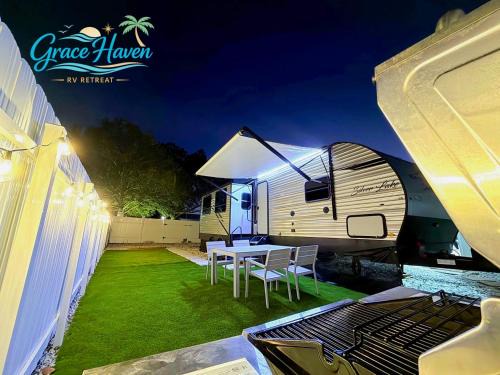 Tarpon Springs Other | Grace Haven RV Retreat Near Beach with Private Patio