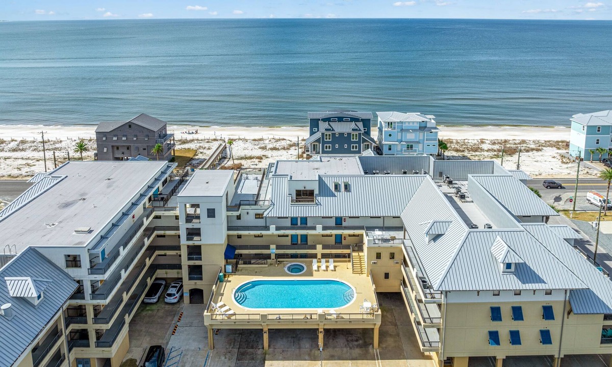 Mexico Beach Condo | Grand Balcony Views, Pool, Hot Tub