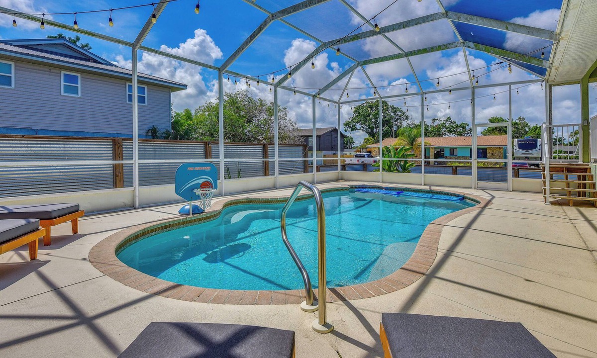 Memphis House | Group-Friendly Palmetto Oasis Near Beaches