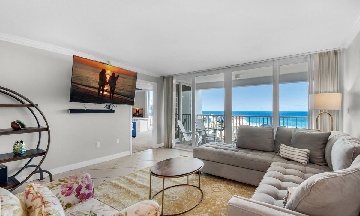 Holiday Isle Condo | 🌅 Gulf-View Condo | Seasonal Beach Service Included | Shoreline 3092