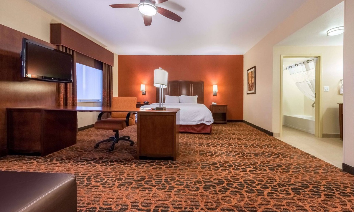 Boulder Hotel | Hampton Inn & Suites Boulder-North