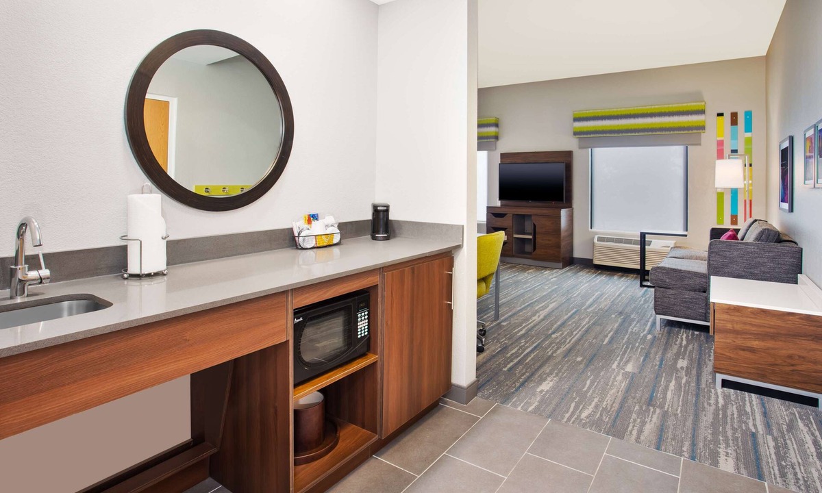 Seffner Hotel | Hampton Inn & Suites Tampa East (Casino Area)