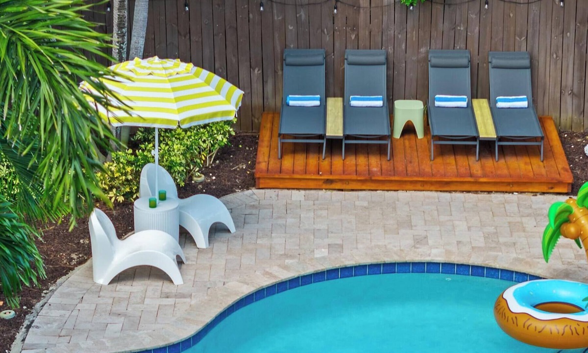 Wilton Manors House | Heated Pool, Outdoor Movie Theater, Gym, Sauna, EV Charger | Near Wilton Drive