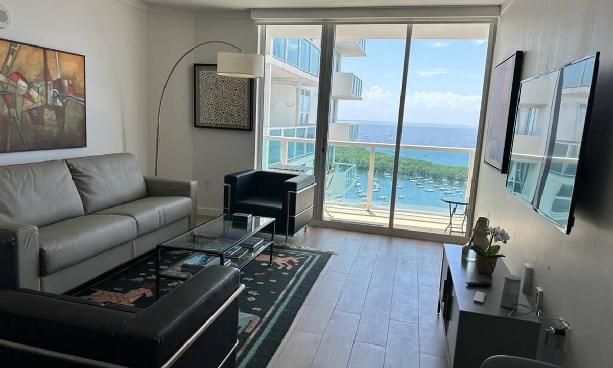 Coconut Grove Apartment | Heaven Retreat In Coconut Grove