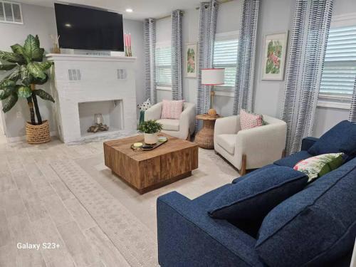 Rio Vista House | Heavenly Hideaway 2 Beach & Relax 3br