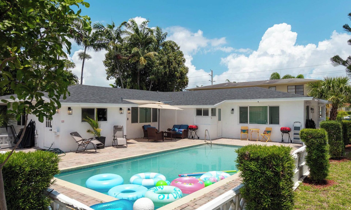 Coral Ridge Isles Apartment | Hideaway Studio · Pool · Backyard · Las Olas · Hard Rock · FIFA 2026 · Sleeps 3