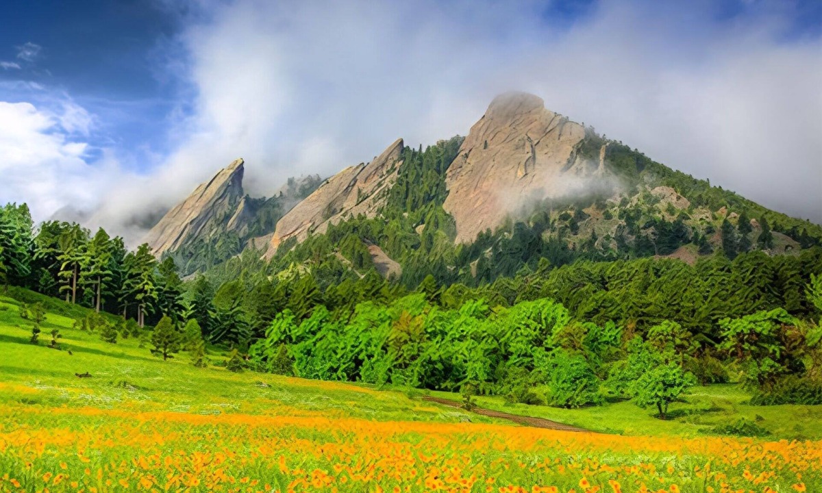 University Hill Apartment | Hiker’s Haven – Steps from Chautauqua Trails, Walk to CU & Sundance Venues