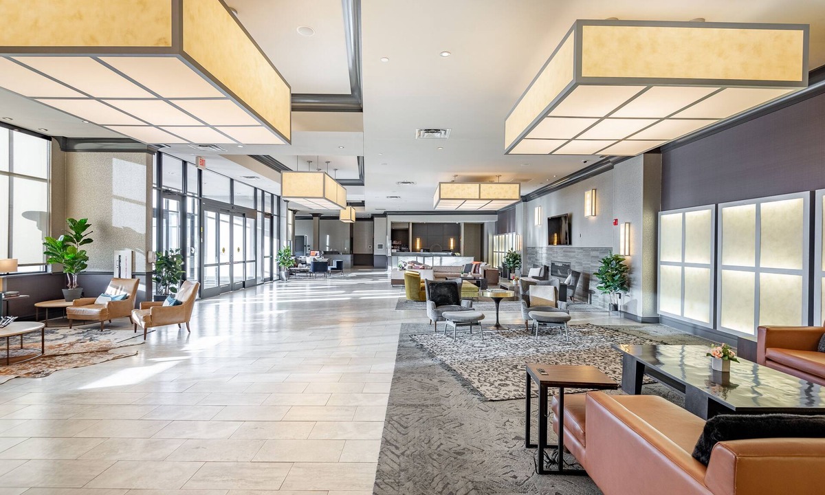 Downtown Branson Hotel | Hilton Promenade at Branson Landing