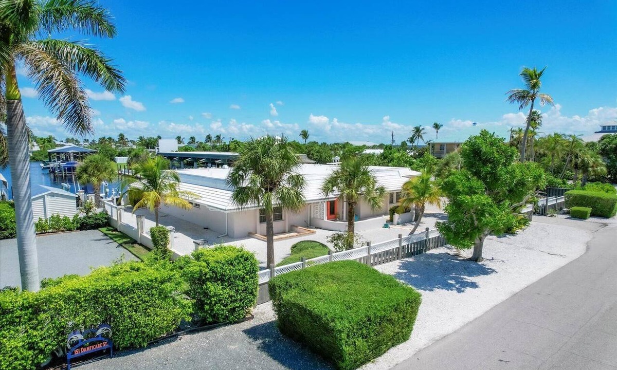Boca Grande House | Historic District 161 Damficare: Spacious 3BR/4BA Home with Private Pool in Boca Grande, FL