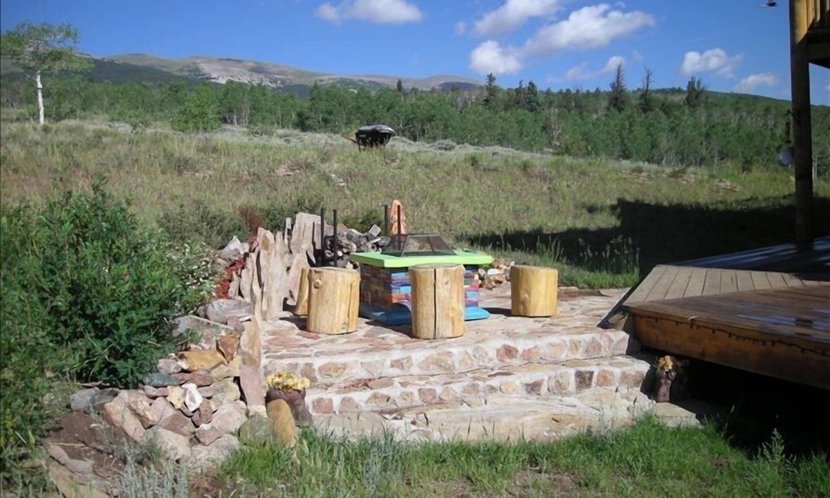 Hartsel Apartment | Historic Weston Pass Guest Apt 950 Sqft., 35 Miles to Breck