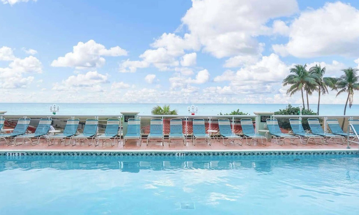 Hollywood Apartment | Hollywood Beach Tower - Hotel Room