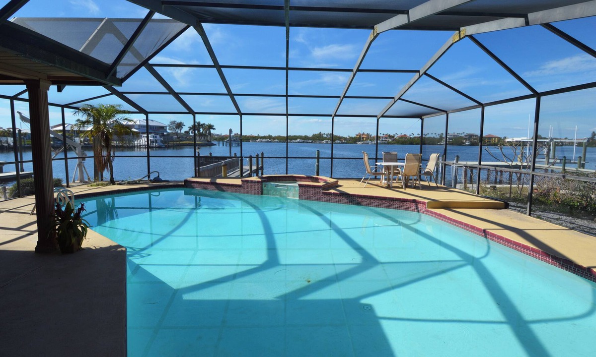Bal Harbour House | Home on the water w/pool and dock