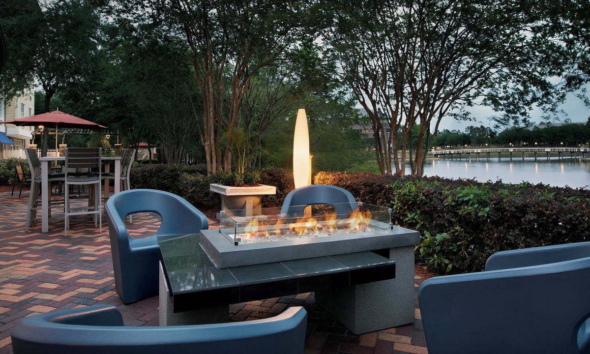 Southside Hotel | Hotel Indigo Jacksonville-Deerwood Park by IHG