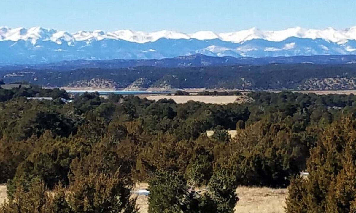 Trinidad Apartment | Huge Unit in Scenic Valley - Sleeps 8!