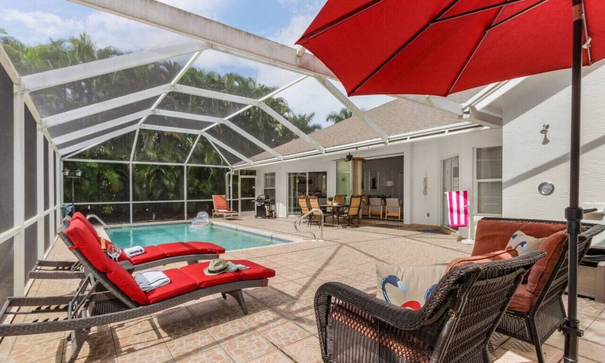 Central Naples House | Imagine Villa * where Sunshine Dreams come true