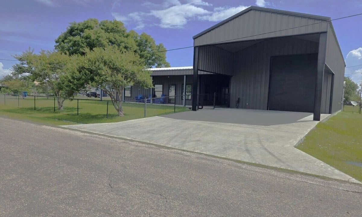 Port O Connor House | Impressive Barndominium With Five Bedrooms