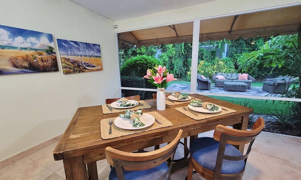 Sugar Sands Apartment | Island life 2 br 2-ba walk 2 beach, Snorkel & Surf