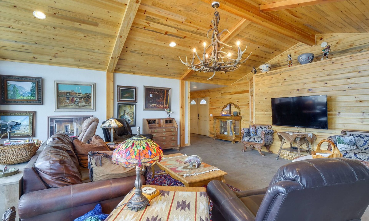 Jefferson House | Jefferson Home w/Mountain Views & Horse Pastures