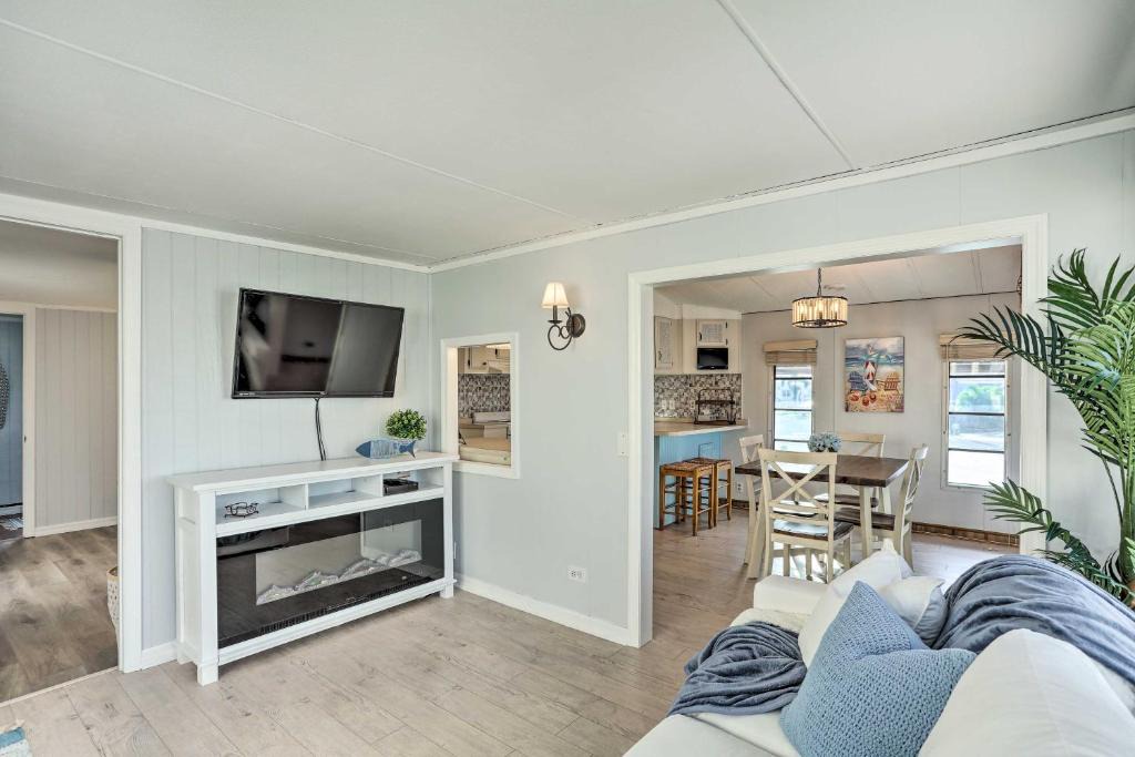 Nettles Island House | Jensen Beach Home w/Private Beach Access!