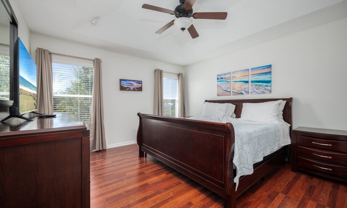 Fruit Cove House | King bed, Water Views, sleeps 8, TVs in every room, public pool.
