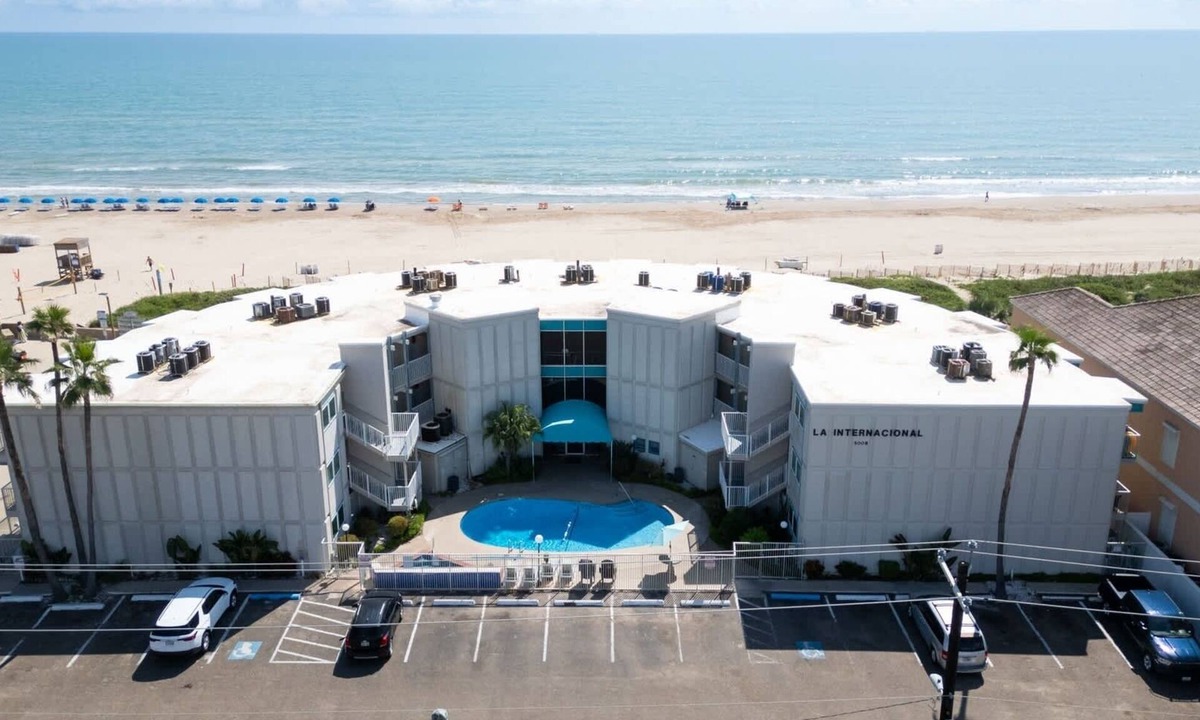 South Padre Island Condo | La Internacional 313 (1-Bedroom Home) with Pool by RedAwning