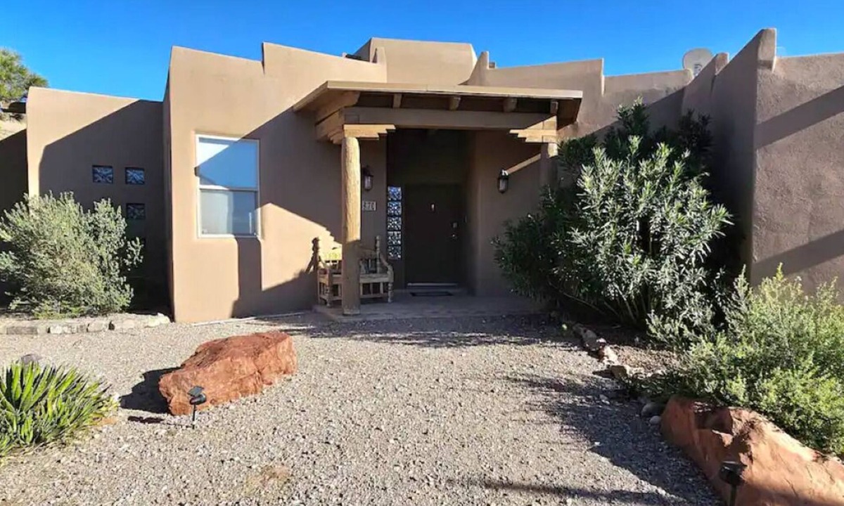 Truth or Consequences House | Lakeview Oasis; Your Home away from Home