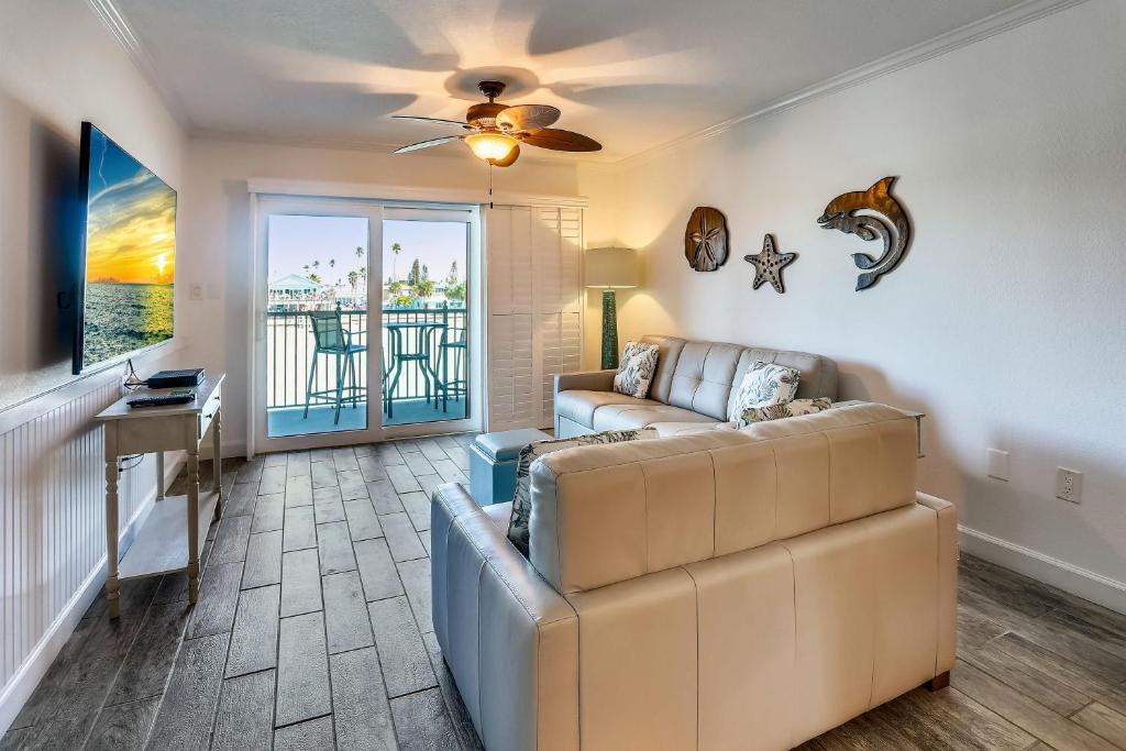 Sunset Beach House | Land's End 3-203 Bay Front - Premier