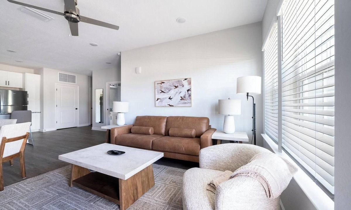 Port Malabar Apartment | Landing | Beautiful 2BD, Pool, Gym