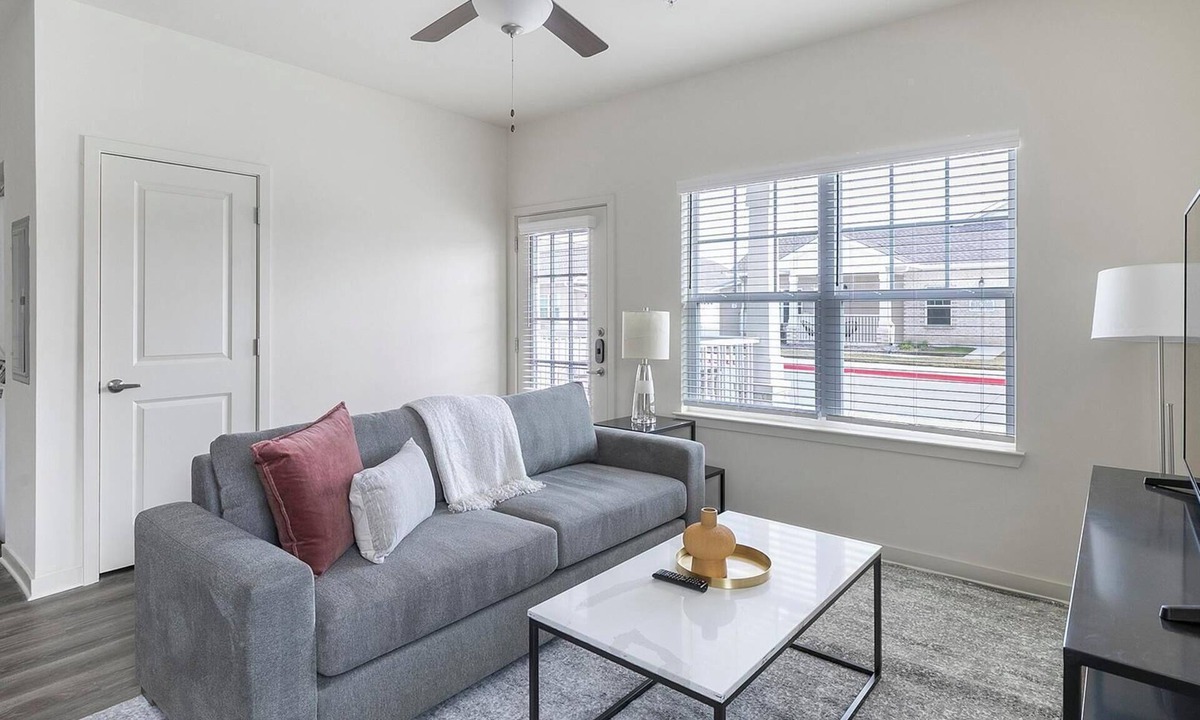 Fort Worth Apartment | Landing | Chic 1BD in North Fort Worth